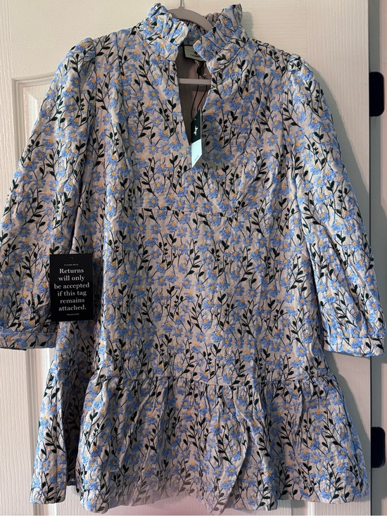 Tuckernuck Dresses & Skirts - TUCKERNUCK Dress Blue Daisy Embroidered Palmerston Size Large NWT Pockets Lined
